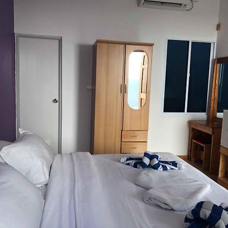 Lily Rest Maldives Hotel остров Маафуши Екстериор снимка